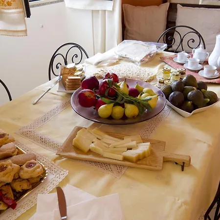 Nonna Nina Bed & Breakfast Orosei